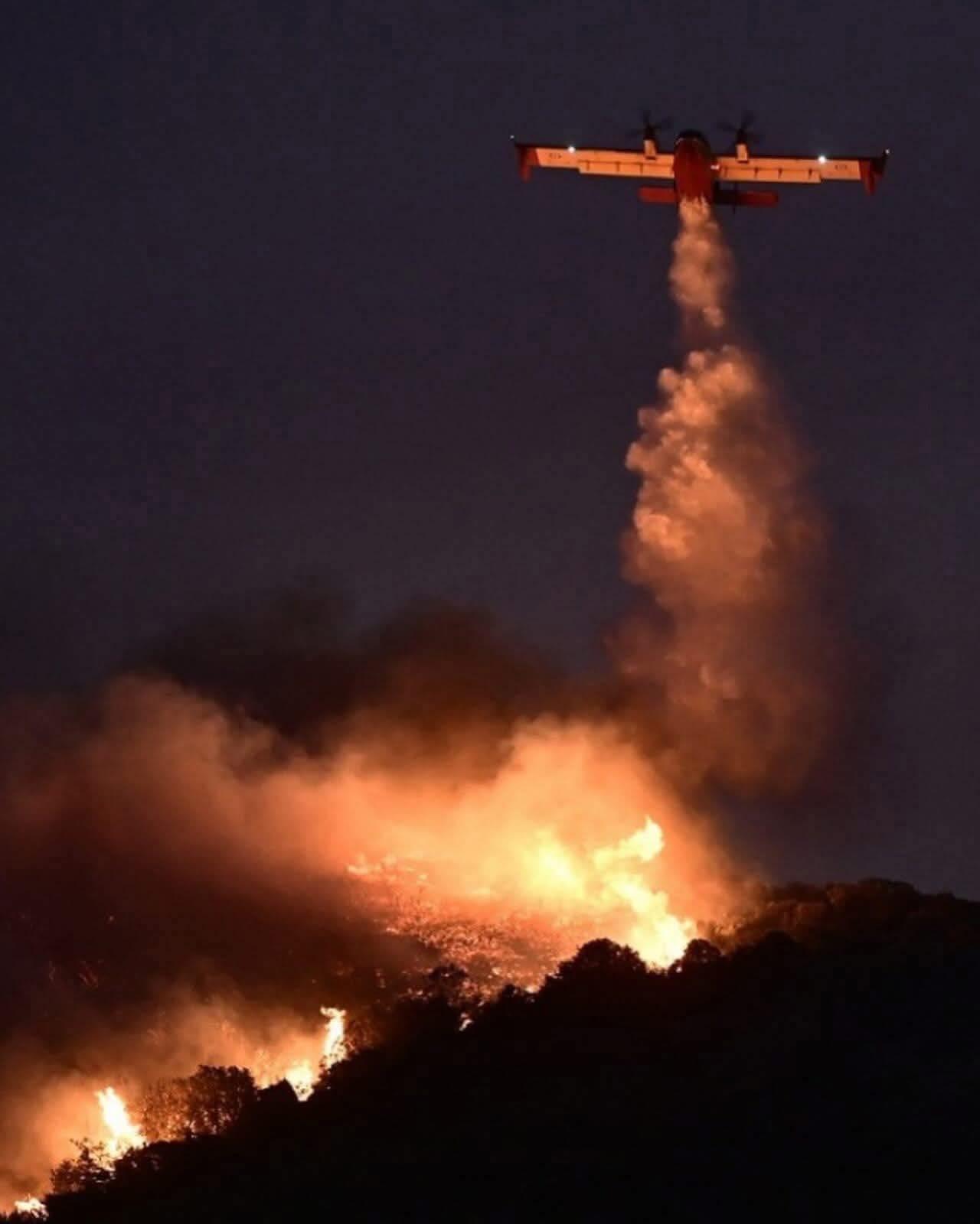 Ιστορική νυκτερινή πτήση Canadair